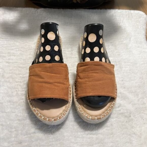 OLD NAVY Womens Slide Espadrille Tan Faux Suede Slip On Sandals Size 8 - Picture 2 of 11